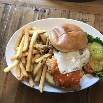 Sunview Cafe - Buffalo chicken sandwich - Breakfast & Brunch Near Me - Allen, Texas