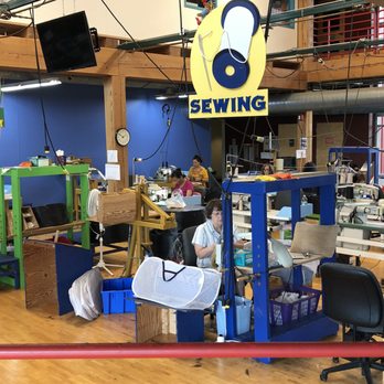 Vermont Teddy Bear - Toy Stores Near Me - Shelburne, Vermont