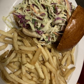 Smoke Daddy - Pulled Chicken Sandwich - Barbeque Near Me - Chicago, Illinois Smoke Daddy - Pulled Chicken Sandwich - Barbeque Near Me - Chicago, Illinois