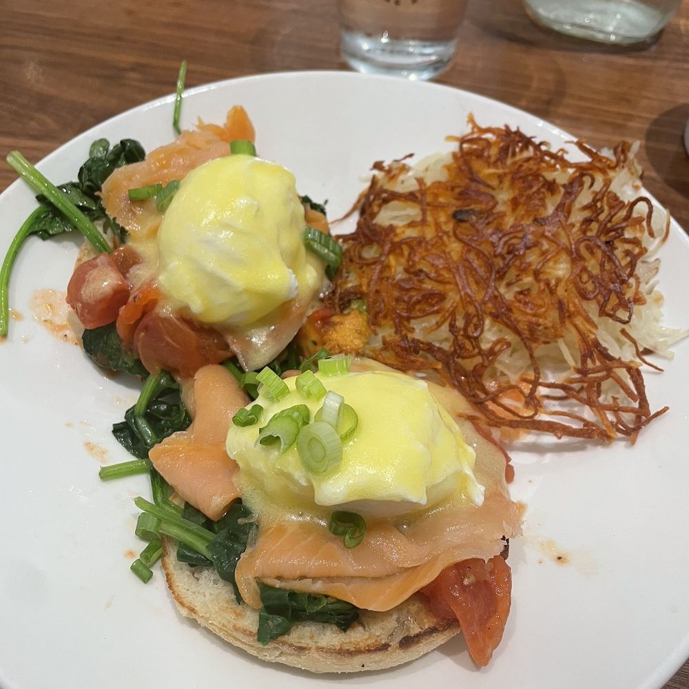 Benedict's - Gravlox Benedict with hash browns - Breakfast & Brunch Near Me - Wayzata, Minnesota