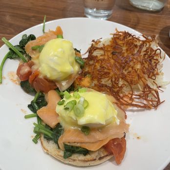 Benedict's - Gravlox Benedict with hash browns - Breakfast & Brunch Near Me - Wayzata, Minnesota