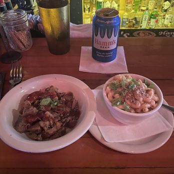 The Ship - Pulled pork with Mac and cheese - Cocktail Bars Near Me - Kansas City, Missouri The Ship - Pulled pork with Mac and cheese - Cocktail Bars Near Me - Kansas City, Missouri