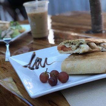 Premier Café - Chicken pesto - Coffee & Tea Near Me - Wellington, Florida Premier Café - Chicken pesto - Coffee & Tea Near Me - Wellington, Florida