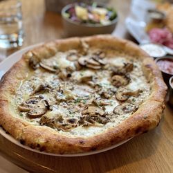 Salt + Ash Beach House - Maritime mushroom pizza, quite good.