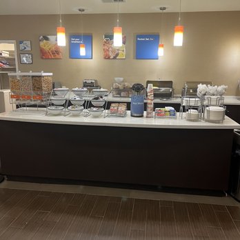 Comfort Inn Sylva - Cullowhee - Hotels Near Me - Sylva, North Carolina