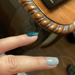 Villa Nail Salon & Spa - Edges