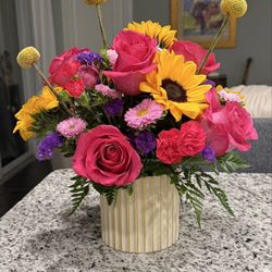 Oneco Florist - Floral arrangement
