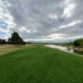 Classic Club - Tee shot from 18. - Golf Near Me - Palm Desert, California