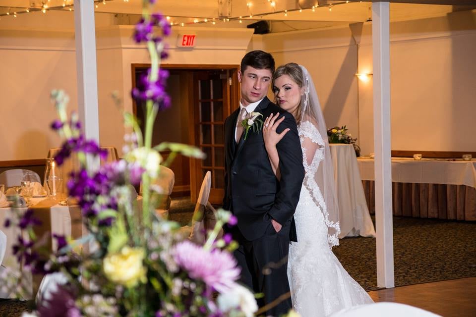 ORONOQUE COUNTRY CLUB Updated September 2024 17 Photos 385 Oronoque Ln, Stratford