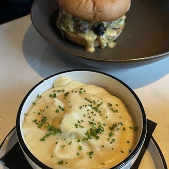 Hamilton's - Mashed potatoes - New American Near Me - Detroit, Michigan Hamilton's - Mashed potatoes - New American Near Me - Detroit, Michigan