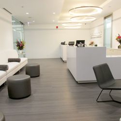 Chicago Cosmetic Surgery and Dermatology - CCSD Waiting Room