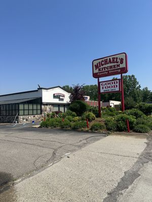 Michael's Kitchen by null
