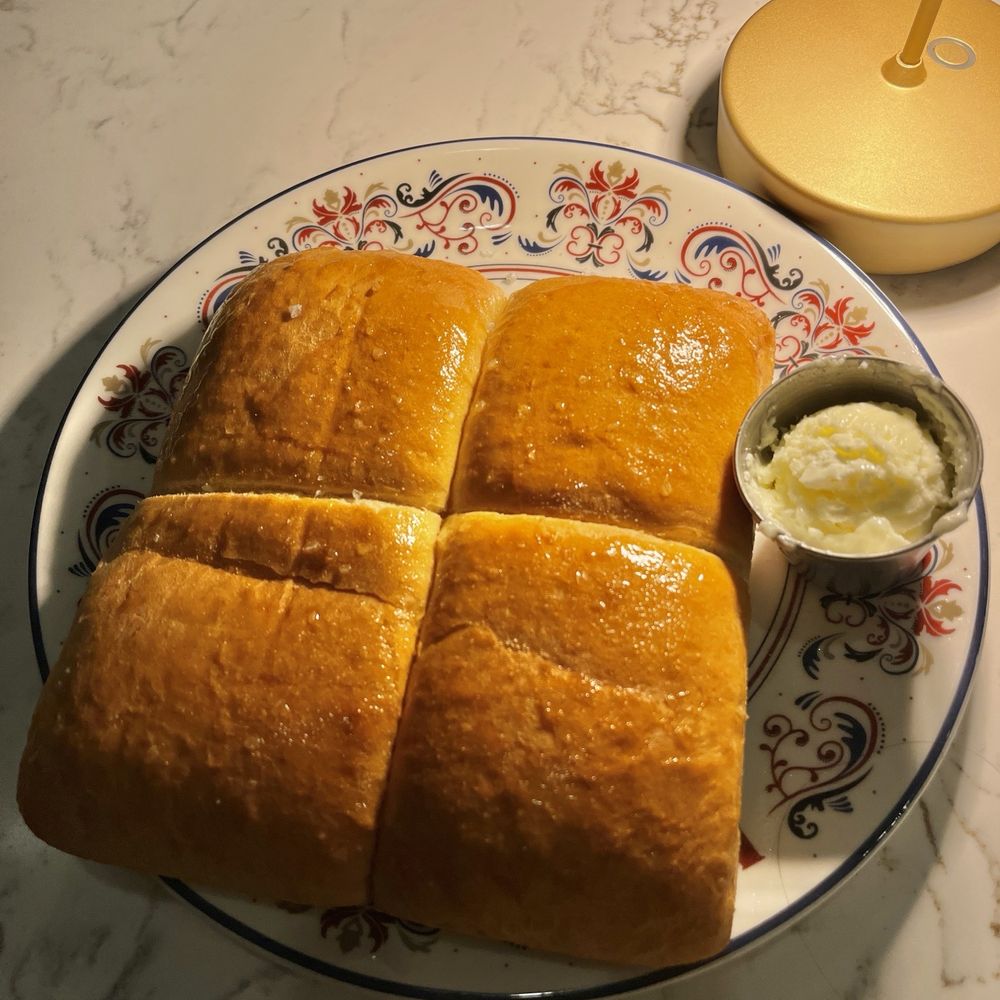 Maggiano's Little Italy - bread rolls - Italian Near Me - Austin, Texas Maggiano's Little Italy - bread rolls - Italian Near Me - Austin, Texas