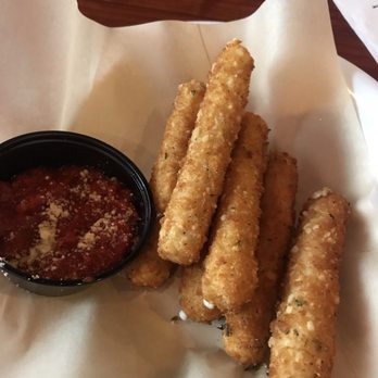 Hooters - American Near Me - Charlotte, North Carolina