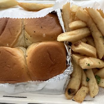 Remiix - Vegan Sliders with Fries - Desserts Near Me - Burlington Twp, New Jersey