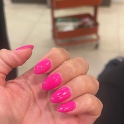 Venice Nails & Spa - Gel manicure