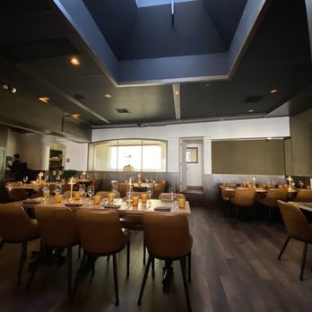 Stella - Upstair dining area - Italian Near Me - Burlingame, California Stella - Upstair dining area - Italian Near Me - Burlingame, California