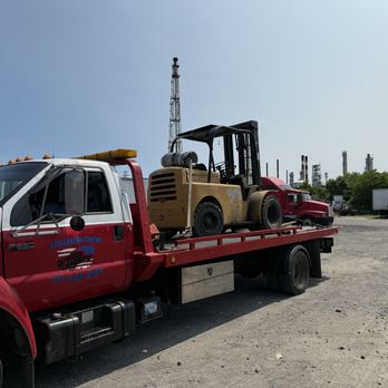 Richardson Towing - Towing Near Me - Williamsburg, Virginia Richardson Towing - Towing Near Me - Williamsburg, Virginia