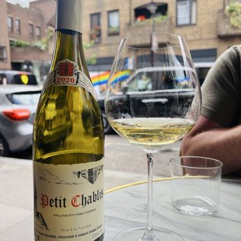 The 10 Cases - Patio - French Near Me - London, XGL