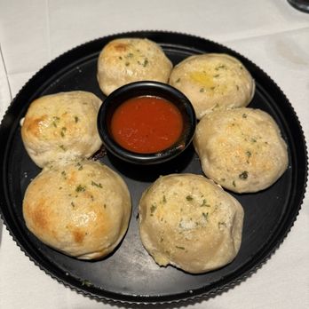 Napoli’s - Garlic Cheese Rolls - Italian Near Me - Lincoln, Nebraska