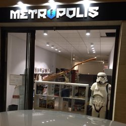 Metrópolis MCA - Foto a pie de calle