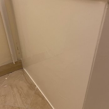 America Refinishing Pros - Paint applied too thick - General Contractors Near Me - Miami, Florida