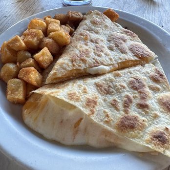 Fratelli Cafe - Traditional Quesadilla - Cheese - Coffee & Tea Near Me - Los Angeles, California Fratelli Cafe - Traditional Quesadilla - Cheese - Coffee & Tea Near Me - Los Angeles, California