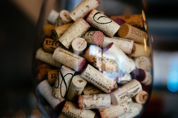 Sip Wine & Beer by null