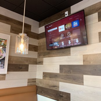 Vons Chicken - TV while you wait! Would be nicer if something was actually playing though - Chicken Wings Near Me - Livermore, California Vons Chicken - TV while you wait! Would be nicer if something was actually playing though - Chicken Wings Near Me - Livermore, California
