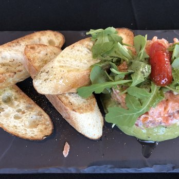 Darlington - Salmon tartare - Breakfast & Brunch Near Me - Montreal, Quebec
