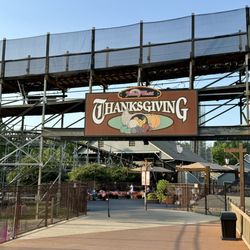 Holiday World & Splashin' Safari - Thanksgiving