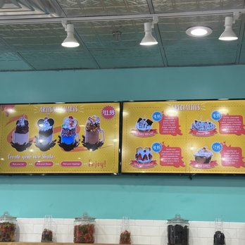 The Island Creamery - Menu - Ice Cream & Frozen Yogurt Near Me - Pigeon Forge, Tennessee