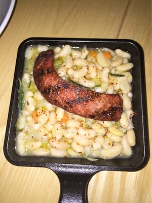 Little Beet Table by null