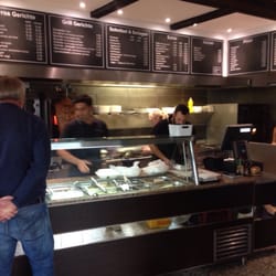 Giannis Imbiss - Made fresh and right in front of you.