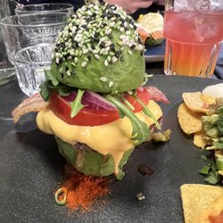 The Avocado Show - Burger