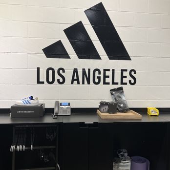 Adidas - Outlet Stores Near Me - Commerce, California