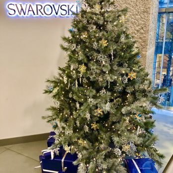 Swarovski - Love the tree - Jewelry Near Me - Vienna, 9