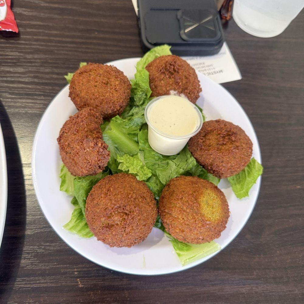 Falafel (6 Pieces) Falafel (6 Pieces)