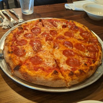 Renato's - Small pepperoni pizza 5/5 - Pizza Near Me - Westminster, California Renato's - Small pepperoni pizza 5/5 - Pizza Near Me - Westminster, California