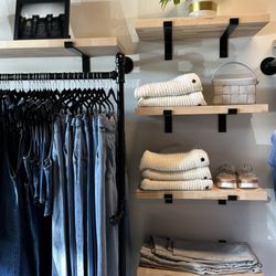 Jennyfer's Boutique - Clothes