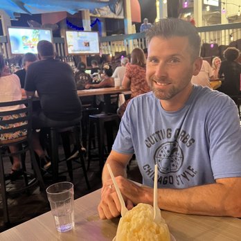 Breakwall Shave Ice - Shaved ice! - Shaved Ice Near Me - Lahaina, Hawaii