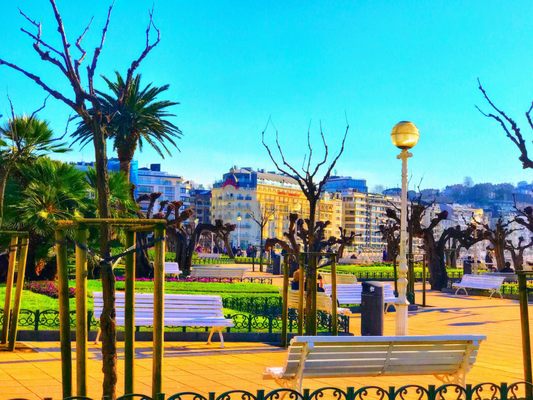 Alderdi Eder Parkea by null