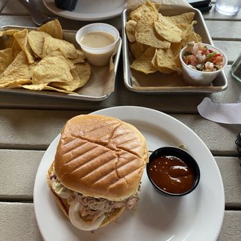 Devils Backbone Brewing Company - Pulled pork sandwhich with chips and queso - Brewpubs Near Me - Lexington, Virginia