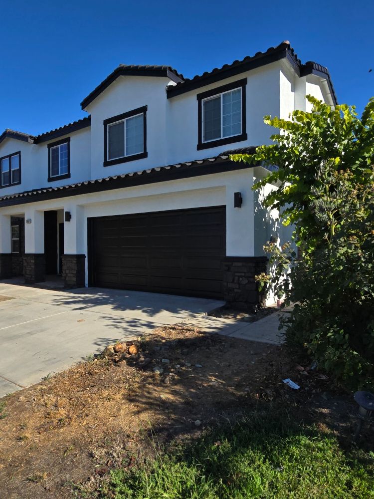 Slide of Montano Construction