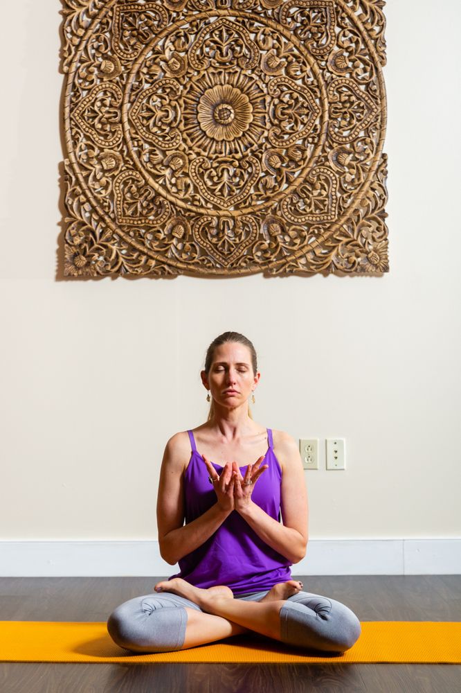 Bhakti Center CT Logo