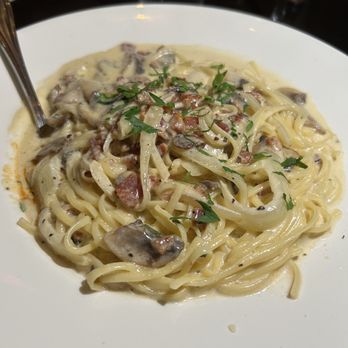 Pizzeria Molto - Carbonara - Pizza Near Me - Fairfield, Connecticut Pizzeria Molto - Carbonara - Pizza Near Me - Fairfield, Connecticut