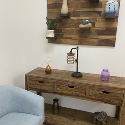 Laser Life Style - Waiting area/ Lobby