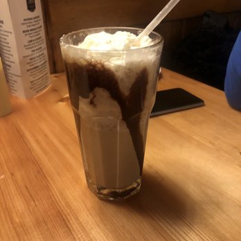 Bay Haven Lobster Pound - Frozen mudslide - Seafood Near Me - Cornish, Maine