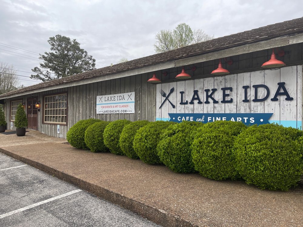 LAKE IDA CAFE AND FINE ARTS Updated October 2024 101 Lindsay Ln S