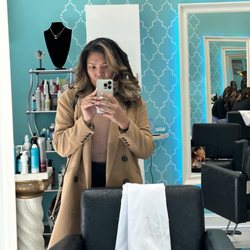 La Bella Vita Hair Salon - Blow out